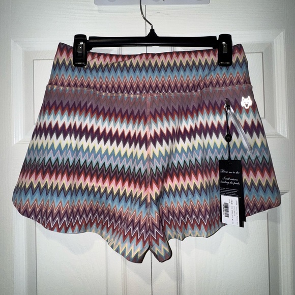 Greyson Canyon Peak Pheonix Short. Size Small. NWT - Picture 1 of 13